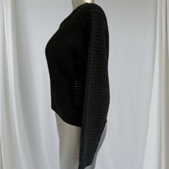 🆕BCBGMaxAzria Black Sweater Crew Neck Cozy Style - Picture 4 of 16